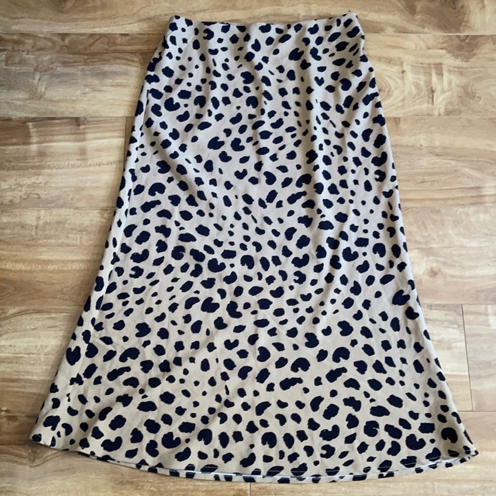 Brand new leopard midi skirt